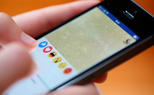 Facebook est&aacute; testando um feed sem publica&ccedil;&otilde;es org&acirc;nicas de p&aacute;ginas! 