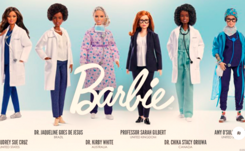 Representatividade: brasileira que ajudou a sequenciar DNA do coronav&iacute;rus ganha sua vers&atilde;o Barbie
