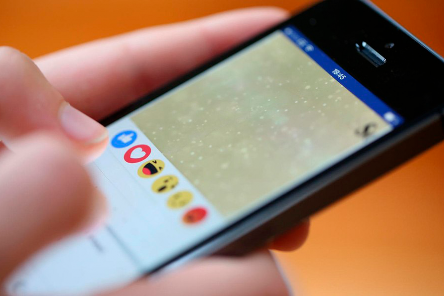 Facebook est&aacute; testando um feed sem publica&ccedil;&otilde;es org&acirc;nicas de p&aacute;ginas! 