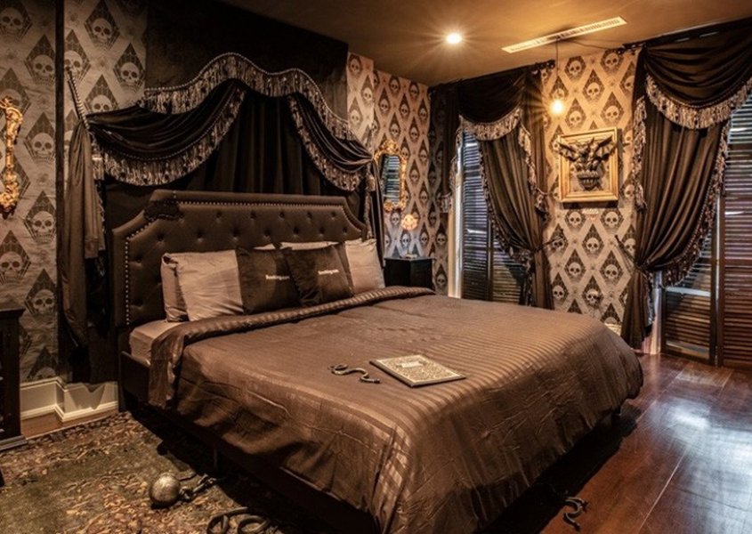  Que tal uma noite na mans&atilde;o da 'Fam&iacute;lia Addams'?